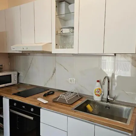 Kalpazo Myslym Shyri Appartement *