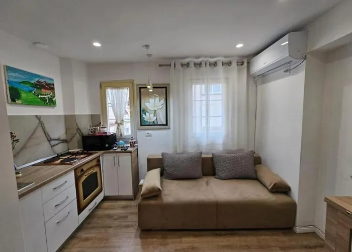 Kalpazo Myslym Shyri Apartament *